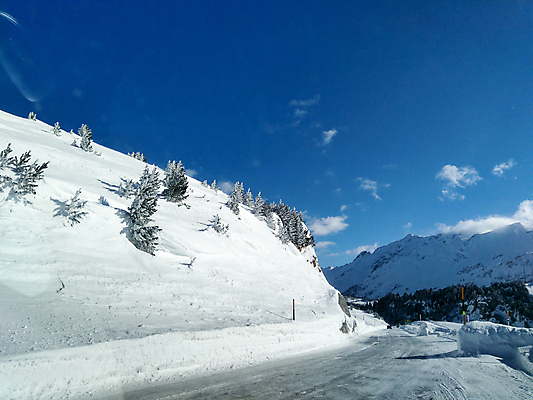 포토 JPG 해외이미지 계절 공원 유럽 길 여행 가이드 자연 휴가 산 파노라마 풍경 사람없음 야외 초록색 파란색 강 환경 냉동 얼음 하이킹 추위 정상 스위스 빙하 알프스 장면 북쪽 멀리 설피 해외포토 자연요소 직업 공공시설 나라 컬러 레저 촬영기법 방향 생태계 파일형식 이미지허브