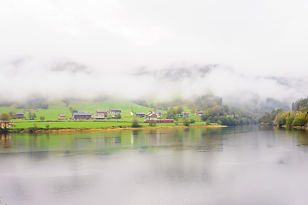 포토 JPG 해외이미지 나무 구름 유럽 호수 여행 자연 휴가 노르웨이 풍경 사람없음 야외 여행객 기차 안개 시골 만 장면 북쪽 내추럴 스칸디나비아 해외포토 자연요소 식물 나라 육상교통 날씨 대중교통 사람 방향 생태계 파일형식 이미지허브