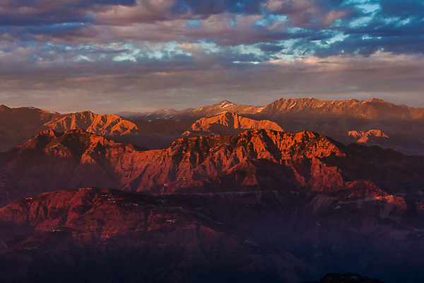 포토 JPG 해외이미지 구름 여행 백그라운드 자연 벽지 하늘 휴가 산 그림자 풍경 사람없음 여름 파란색 갈색 마을 일출 얼음 어둠 일몰 새벽 추위 안개 황금 정상 저녁 작음 큼 시원함 땅 인도인 언덕 긍정 북쪽 타운 절정 해외포토 자연요소 외국인 계절 컬러 컨셉 날씨 동양인 노을 도시 야간 크기 방향 생태계 파일형식 이미지허브