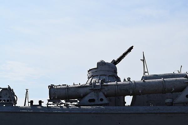 포토 JPG 해외이미지 무기 바다 여행 백그라운드 새로움 건강 사람없음 야외 상자 금속 항구 힘 기계 장비 총 로켓 보트 구출 역 공격 미사일 갑판 군용 싸움 전쟁 보안 해군 군함 육군 대포 베터리 해외포토 컨셉 배_교통 교통시설 모션 재질 군대 안전 도움 파일형식 이미지허브