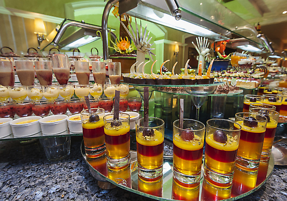 포토 JPG 해외이미지 음식 유리 호텔 디저트 종류 사람없음 컬러풀 식당 식사 선택 젤리 푸딩 무스 뷔페 해외포토 컬러 컨셉 재질 숙소 상점 파일형식 이미지허브