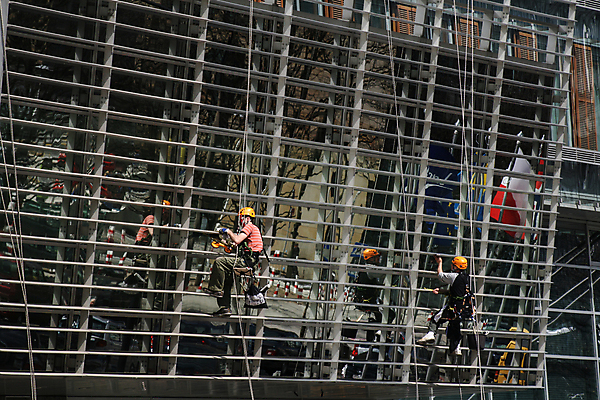 포토 JPG 해외이미지 직업 호텔 거리 매달리기 거리풍경 사람없음 건물 업무 청소 청소부 폴란드 바르샤바 해외포토 건축물 유럽 모션 숙소 풍경 작업 파일형식 이미지허브