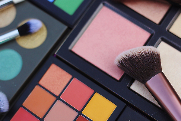 포토 JPG 해외이미지 실내 사람없음 화장품 메이크업브러쉬 해외포토 내부 뷰티 붓 파일형식 이미지허브