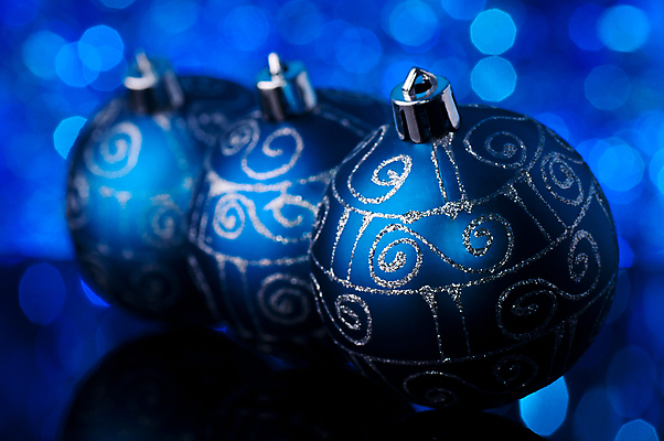 포토 JPG 해외이미지 계절 백그라운드 크리스마스 공 추상 휴가 기념 실내 따뜻함 선물 사람없음 장식 파란색 빛 컬러풀 축제 어둠 희망 기쁨 흰색 축하 원형 은색 소프트포커스 12월 보케 열정 강렬 노엘 블러 특별함 해외포토 도형 기념일 감정 컬러 컨셉 무늬 촬영기법 내부 날짜 파일형식 이미지허브