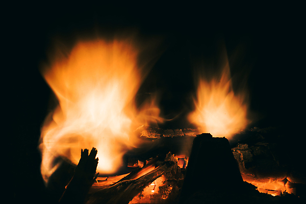 포토 JPG 해외이미지 나무 조각 백그라운드 겨울 불 주택 실내 사람없음 목재 글로벌 쌓기 환경 힘 재활용 에너지 뜨거움 소프트포커스 주식 큼 장작 자르기 벽난로 날것 통나무 덮기 연료 난방 수납 잡동사니 내추럴 연소 수목 해외포토 자연요소 식물 계절 재료 모션 촬영기법 내부 건물 금융 크기 친환경 파일형식 이미지허브