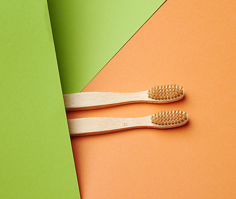 포토 JPG 해외이미지 실내 사람없음 자연보호 오브젝트 에코 초록배경 제로웨이스트 주황색배경 대나무칫솔 해외포토 백그라운드 자연 내부 초록색 환경 그린캠페인 주황색 보호 칫솔 사회이슈 파일형식 이미지허브