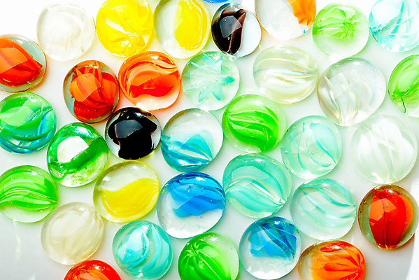 포토 JPG 해외이미지 모양 선 목걸이 유리 추상 사람없음 장식 빛 컬러풀 조약돌 바위 원형 투명 크리스탈 보석 질감 해외포토 도형 컬러 무늬 장신구 재질 돌_바위 광석 파일형식 이미지허브