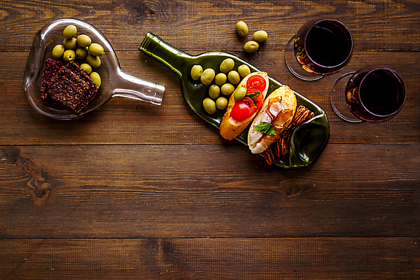 포토 JPG 해외이미지 음료 음식 와인잔 텍스트 유리 포도 기념 사람없음 빨간색 우주 식당 와인 축하 바 액체 애피타이저 정상 토스트 브루스케타 양조장 카피스페이스 해외포토 빵 컬러 컨셉 술잔 과일 재질 주류 상점 공백 파일형식 이미지허브