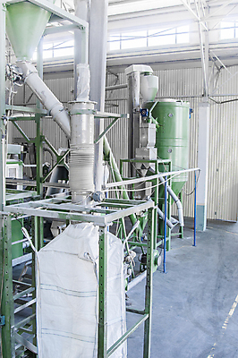 포토 JPG 해외이미지 모양 식물 산업 가방 비즈니스 공장 실내 사람없음 초록색 반려동물 환경 기계 재활용 장비 저수지 작업실 제조 쓰레기 컨테이너 플라스틱 버리기 생태계 탱크 부활 튜브 원뿔 낭비 방앗간 방법 실린더 해외포토 도형 동물 잡화 컬러 컨셉 공업 모션 재질 내부 친환경 파일형식 이미지허브