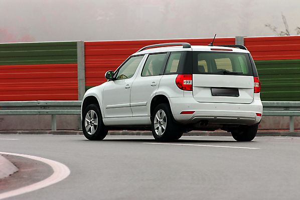 포토 JPG 해외이미지 디자인 스포츠 포즈 곡선 자동차 새로움 거리 사람없음 빛 운동 공연 운전 고급 그릴 휘발유 위험 묘사 속도 꼬리 타이어 스포트라이트 조립 디젤 자동 점화 조율 주도 해외포토 선 육상교통 컨셉 모션 주방용품 건강 이벤트 예절 석유 파일형식 이미지허브