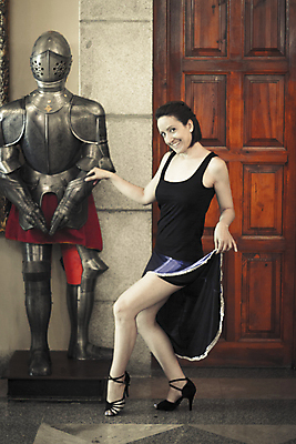 포토 JPG 해외이미지 백인 드레스 포즈 한명 서기 사람 성인 유행 연주자 댄서 표현 춤 화려 우아함 열정 연예인 살사댄스 탱고 해외포토 서양인 직업 1 옷 감정 컨셉 모션 문화예술 음악가 파일형식 이미지허브