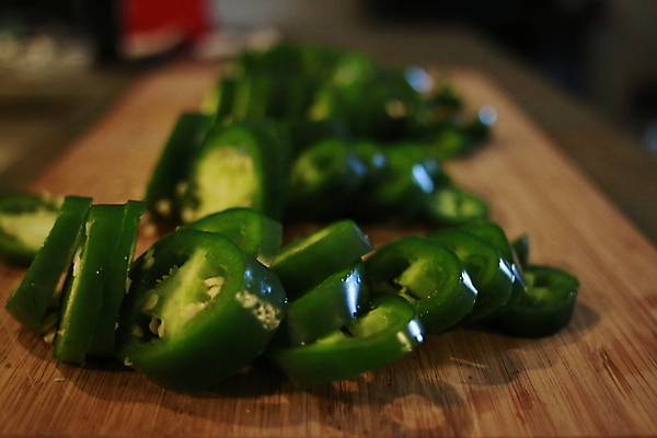 포토 JPG 해외이미지 전통 접시 음식 조각 백그라운드 농업 채소 재료 고추 건강 요리 사람없음 초록색 추위 흰색 신선 뜨거움 9 그룹 사발 맛 정상 향신료 유기농 매움 날것 피클 슬라이스 향료 후추 모음 O 고립 채식주의자 할라피뇨 개조 해외포토 식기 웰빙 알파벳 산업 컬러 컨셉 한글 숫자 사기그릇 채식 향기 냄새 절임 향미료 파일형식 이미지허브