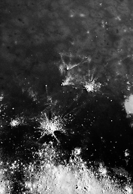 포토 JPG 해외이미지 모양 백그라운드 겨울 패턴 자연 표면 추상 흑백 미술 사람없음 야외 냉동 얼음 검은색 어둠 회색 추위 백발 흰색 신선 가루 뿌리기 질감 서리 먼지 충격 결정체 파열 내추럴 땅바닥 해외포토 자연요소 헤어스타일 계절 컬러 무늬 모션 문화예술 바닥 촬영기법 생태계 파일형식 이미지허브