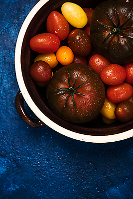 포토 JPG 해외이미지 식물 음식 백그라운드 다이어트 토마토 채소 재료 자연 건강 사람없음 빨간색 초록색 정원 활발 샐러드 수확 신선 그룹 시장 맛 유기농 날것 내추럴 밭일 숙성 채식주의자 비건 해외포토 웰빙 컬러 컨셉 농업 생태계 채식 파일형식 이미지허브
