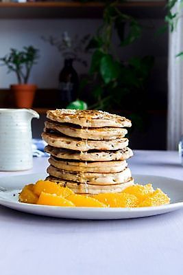 포토 JPG 해외이미지 전통 접시 열매 안경 음식 빵 단풍 과일 아침 디저트 건강 요리 사람없음 노란색 쌓기 케이크 식당 식사 저녁식사 신선 뜨거움 황금 달콤 맛 아침식사 굽기 메뉴 블루베리 브런치 밀가루 서빙 칼로리 버터 꿀 솜털 프랑스어 점심식사 어려움 영양분 핸드메이드 크레이프 해외포토 주간 식물 문자 식기 잡화 컬러 컨셉 잎 모션 상점 가루 구이 파일형식 이미지허브