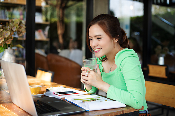 포토 JPG 해외이미지 직업 여자 행복 아시아 종이 커피 컨셉 회사 비즈니스 통계 유리 성공 그래프 주택 직장 한명 미소 사람 동양인 물 금융 노트북 컴퓨터 사무실 공책 자료 카페 정보 성장 잡기 업무 계획 종업원 분석 보고서 경영자 문서 이익 경영 마케팅 분석가 해외포토 자연요소 1 감정 나라 음료 모션 재질 문구용품 표정 인종 건물 경제 전자제품 상점 작업 리더 파일형식 이미지허브