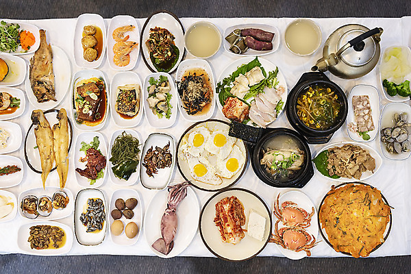 포토 JPG 한국전통 음식 여행 김치 새우 주류 실내 사람없음 꽃게 가을 상차림 전라북도 안주 오징어 막걸리 국내여행 김치전 꼬막 삼합 전주 제육볶음 편육 홍어 국내포토 전통 계절 음료 한식 어패류 연체동물 한국 육류 갑각류 어류 내부 수중동물 게 전 전라도 파일형식