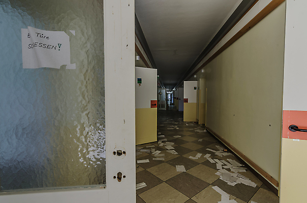 포토 JPG 해외이미지 산업 공장 이야기 굴뚝 사람없음 건물 기계 방 장비 탐험 직물 수술 역사 제조 상품 시설 천연기념물 발견 떠남 무인 옛날 파멸 해외포토 건축물 컨셉 공업 의학 모션 치료 파일형식 소멸 이미지허브