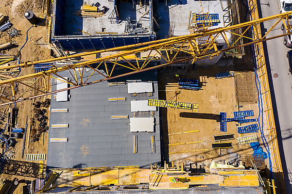 포토 JPG 해외이미지 주간 그림자 사람없음 야외 건물 하이앵글 건설현장 타워크레인 건설자재 해외포토 자연요소 건축물 뷰포인트 건설업 기중기 파일형식 이미지허브