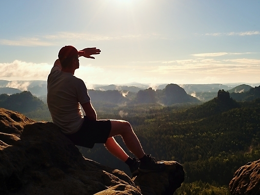 포토 JPG 해외이미지 손 공원 실루엣 유럽 스포츠 여행 셔츠 바지 자연 하늘 아침 날씨 휴식 산 그림자 한명 사람 풍경 소년 야외 여행객 계곡 일몰 봄 회색 추위 자유 안개 가을 기다림 고독 기적 사암 생강 깊이 순간 절정 해외포토 주간 1 계절 공공시설 남자 감정 나라 어린이 컬러 컨셉 상의 채소 모션 하의 촬영기법 신체부위 노을 돌_바위 생태계 파일형식 이미지허브