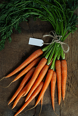 포토 JPG 해외이미지 식물 백그라운드 농업 다이어트 채소 오렌지 탁자 건강 요리 사람없음 목재 세로 초록색 컬러풀 농장 갈색 노란색 쌓기 정원 당근 회색 수확 시골 시장 선택 달콤 다발 먹기 오브젝트 준비 날것 캔버스 섬유 흙더미 건강식 내추럴 채식주의자 해외포토 나무 산업 음식 컬러 가구 컨셉 과일 재료 모션 뿌리채소 흙 직물 맛 채식 파일형식 더미 이미지허브