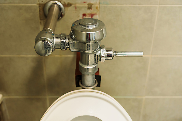 포토 JPG 해외이미지 전통 디자인 컨셉 손가락 가정 새로움 주택 사람없음 내부 물 목욕 방 장비 욕실 덮개 뚜껑 흰색 도자기 장롱 사발 당기기 위생 빨래 밀기 청소 싱크대 수도꼭지 화장실 탱크 언론 변기 일반 고립 배관공 변기통 위생관리 해외포토 자연요소 손 컬러 가구 가사 모션 관리 건물 청결 사기그릇 개수대 파일형식 이미지허브