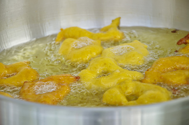 포토 JPG 해외이미지 전통 접시 음식 호박 디저트 감자 요리 사람없음 가로 튀김 반지 선택 도넛 달콤 꿀 스쿼시 페루 해외포토 식기 스포츠 컨셉 채소 장신구 구기 남아메리카 맛 파일형식 이미지허브