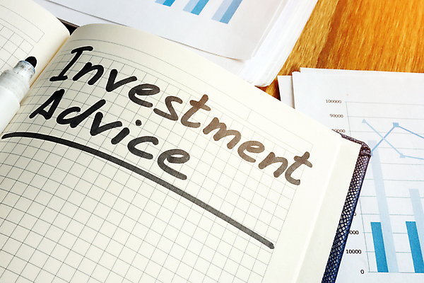 포토 JPG 해외이미지 컨셉 지도 돈 비즈니스 성공 사람없음 금융 시장 계획 주식 나침반 투자 경영 마케팅 조언 해외포토 경제 재산 파일형식 이미지허브