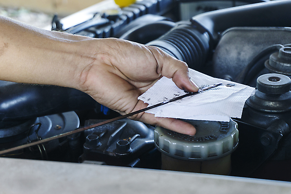 포토 JPG 해외이미지 산업 백그라운드 교통시설 자동차 노동자 새로움 사람없음 기계 신선 변화 붓기 수리 역 휘발유 석유 컨테이너 서비스 시스템 짐차 엔진 모터 유지 고립 디젤 자동 해외포토 직업 육상교통 교통 컨셉 모션 시설 파일형식 이미지허브