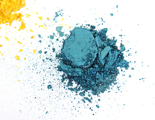 포토 JPG 해외이미지 사람없음 파란색 뷰티 손상 화려 가루 흰배경 아이섀도 해외포토 컬러 백그라운드 컨셉 화장품 흰색 파일형식 이미지허브