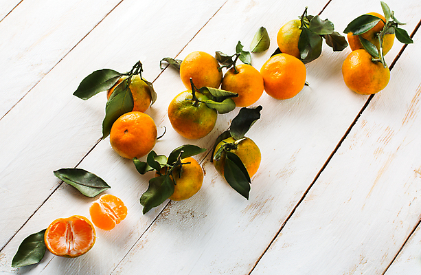 포토 JPG 해외이미지 나무 식물 계절 음식 조각 백그라운드 잎 오렌지 과일 자연 탁자 디저트 귤 건강 사람없음 목재 초록색 농작물 컬러풀 노란색 침묵 흰색 나뭇가지 신선 그룹 달콤 자르기 먹기 오브젝트 유기농 날것 내추럴 멀티 무료 숙성 채식주의자 해외포토 웰빙 컬러 가구 농업 재료 모션 소리 맛 생태계 채식 파일형식 이미지허브