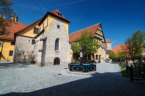포토 JPG 해외이미지 중년 건축양식 독일 사람없음 야외 건물 목재 봄 중세 역사 5월 뼈대 수목 옛날 바이에른 해외포토 나무 건축물 계절 건축 유럽 재료 성인 날짜 파일형식 이미지허브