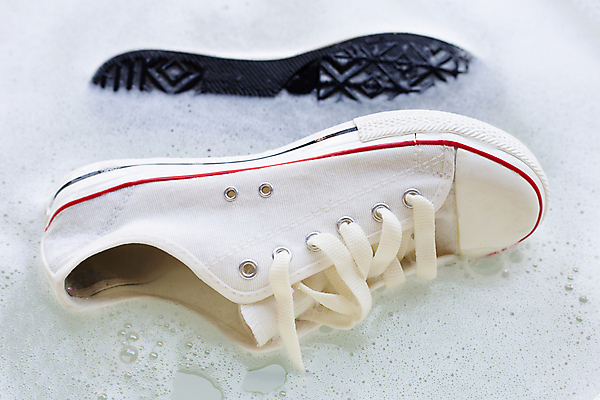 포토 JPG 해외이미지 운동화 사람없음 빨래 비누거품 해외포토 신발 가사 거품 파일형식 이미지허브