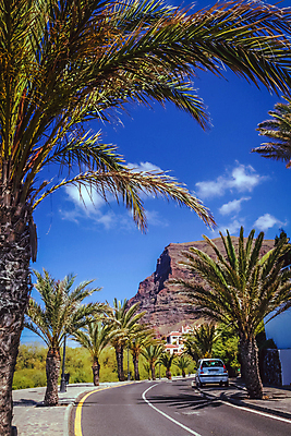 포토 JPG 해외이미지 도로 섬 여행 건축양식 호텔 휴가 산 주택 풍경 사람없음 건물 여름 여행객 마을 계곡 침묵 고요 스페인 지중해 그림 휴양지 화산 지역 타운 멀리 스페인어 절정 해외포토 건축물 계절 건축 유럽 길 바다 교통시설 숙소 사람 소리 장소 도시 파일형식 이미지허브