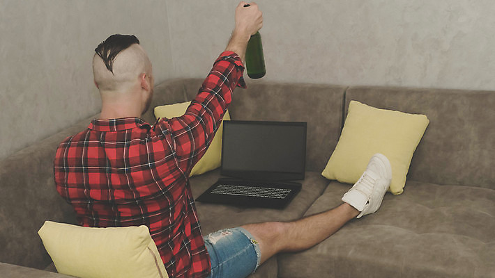 포토 JPG 해외이미지 모델 직업 학생 라이프스타일 남자 행복 안경 얼굴 셔츠 인터넷 비즈니스 노동자 맥주 실내 한명 웃음 사람 노트북 컴퓨터 갈색 유행 디지털 회색 흰색 업무 비즈니스맨 읽기 검색 경영자 온라인 채팅 프리랜서 스타일 해외포토 1 잡화 감정 컬러 상의 모션 주류 표정 내부 생활 신체부위 전자제품 작업 직장인 리더 파일형식 이미지허브