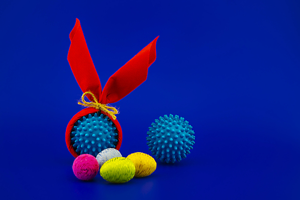 포토 JPG 해외이미지 모델 계절 꽃 기독교 종교 얼굴 컨셉 포장 휴가 부활절 건강 주사기 선물 안전 사람없음 빨간색 파란색 세계 글로벌 약 지구본 우주 계란 흰색 축하 수술 바이러스 보호 질병 위험 심볼 예방 감염 박테리아 돌봄 인플루엔자 전염병 제어 해외포토 식물 기념일 컬러 의학 의료기기 모션 신체부위 치료 알 파일형식 이미지허브