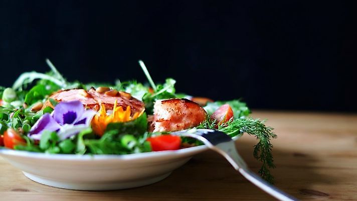 포토 JPG 해외이미지 접시 음식 백그라운드 다이어트 토마토 채소 과일 고추 호박 양파 파프리카 건강 육류 요리 사람없음 가로 초록색 사진촬영 식사 치킨 이탈리아 샐러드 견과류 로켓 흰색 시골 신선 고명 사발 상추 냅킨 시금치 건강식 고립 영양분 핸드메이드 해외포토 식기 유럽 컬러 식재료 촬영 사기그릇 닭고기요리 파일형식 이미지허브