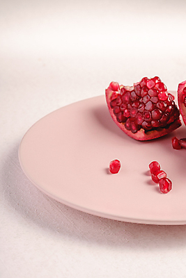 포토 JPG 해외이미지 사람없음 낟알 날것 석류 석류알 분홍색배경 해외포토 분홍색 백그라운드 과일 파일형식 이미지허브