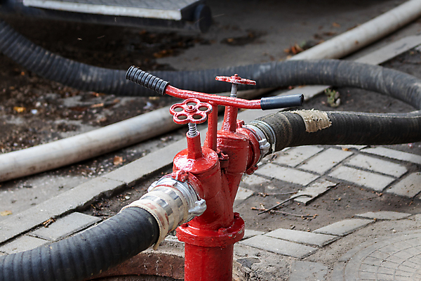 포토 JPG 해외이미지 주간 사람없음 야외 연결 소방 소화전 소방호스 해외포토 자연요소 안전장비 호스 파일형식 이미지허브