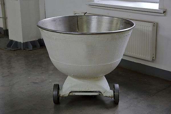 포토 JPG 해외이미지 공장 실내 사람없음 큼 제빵기구 믹싱볼 해외포토 그릇 공업 주방용품 내부 크기 파일형식 이미지허브