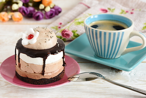 포토 JPG 해외이미지 커피 티타임 사람없음 초콜릿 달콤 커피잔 티스푼 초코케이크 해외포토 음료 휴식 디저트 잔 케이크 숟가락 맛 파일형식 이미지허브