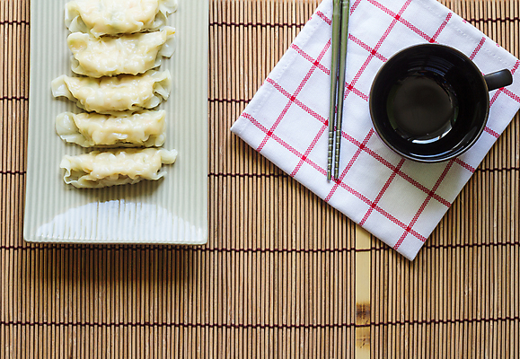 포토 JPG 해외이미지 전통 문화 음식 백그라운드 젓가락 새우 건강 요리 동양인 사람없음 식당 식사 저녁식사 중국 흰색 신선 정상 해산물 점심식사 해외포토 아시아 컬러 수저 갑각류 인종 상점 파일형식 이미지허브