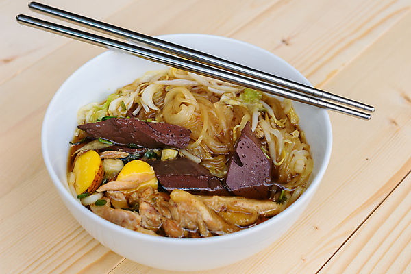 포토 JPG 해외이미지 아시아 음식 다이어트 젓가락 태국 건강 요리 동양인 사람없음 목재 식사 저녁식사 신선 맛 아침식사 수프 널 먹기 국수 지역 토막 점심식사 영양분 위생관리 해외포토 나무 나라 컨셉 재료 모션 수저 관리 인종 면류 파일형식 이미지허브