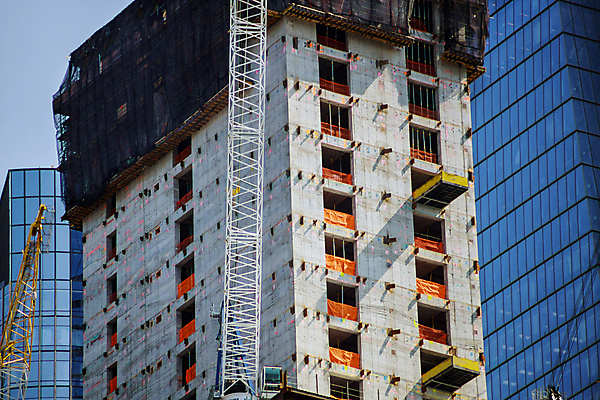 포토 JPG 해외이미지 주간 하늘 사람없음 야외 건물 건설현장 철근 타워크레인 철근구조물 해외포토 자연요소 건축물 건설업 구조물 기중기 파일형식 이미지허브