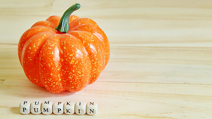 포토 JPG 해외이미지 디자인 배너 계절 행복 백그라운드 컨셉 탁자 호박 휴가 주택 건강 사람없음 목재 장식 장난감 농장 할로윈 수확 가을 인사 신용카드 시장 짐차 추수감사절 정물화 카피스페이스 해외포토 나무 감정 기독교 가구 농업 채소 재료 자동차 건물 금융 공백 예절 그림 파일형식 이미지허브