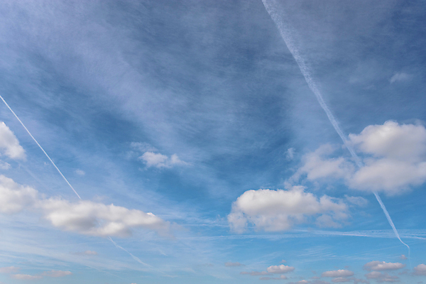 포토 JPG 해외이미지 구름 유럽 여행 백그라운드 자연 하늘 날씨 안테나 파노라마 풍경 사람없음 야외 물 파란색 빛 태양 우주 맑음 일몰 꿈 흰색 물방울 분위기 저녁 베일 대패 해외포토 자연요소 나라 컬러 컨셉 통신 촬영기법 노을 야간 생태계 파일형식 이미지허브