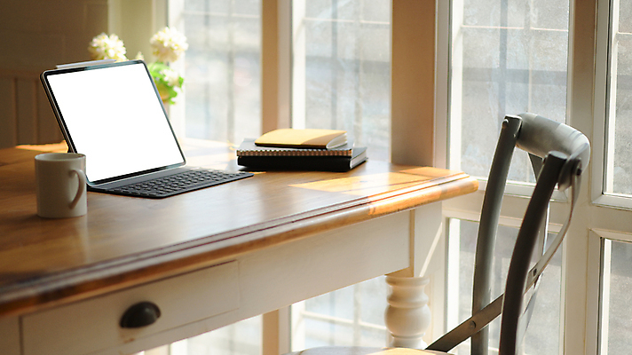 포토 JPG 해외이미지 디자인 가구 백그라운드 컨셉 거실 인터넷 의자 비즈니스 건축양식 창문 탁자 아파트 주택 직장 실내 사람없음 야외 내부 목재 장식 노트북 컴퓨터 사무실 우주 스크린 모니터 공책 공백 방 수확 흰색 업무 작업실 클래식 커피잔 시원함 디자이너 무선전화기 책상 복고 거짓 스타일 해외포토 나무 직업 건축 커피 컬러 생활용품 농업 회사 재료 문구용품 잔 건물 전자제품 작업 전화기 파일형식 이미지허브