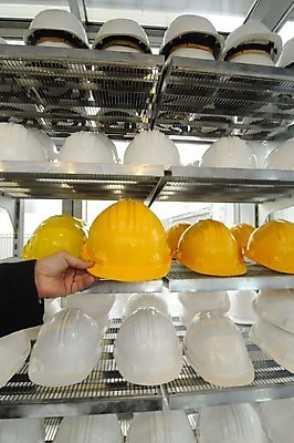 포토 JPG 해외이미지 모양 얼굴 신체 해부 생물 직장 건강 안전 사람 사람없음 신체부위 경제 머리 손상 감각 오르간 보호 헬멧 위험 사건 위협 예방 보안 보험 해골모형 해외포토 컨셉 회사 의학 모형 건반악기 보호장비 파일형식 이미지허브