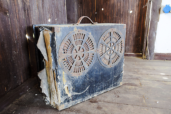 포토 JPG 해외이미지 종이 음악 백그라운드 피곤 사람없음 전자제품 상자 여행가방 검은색 확성기 어둠 힘 소리 콘서트 음악가 장비 수확 골동품 흰색 볼륨 캐비닛 오브젝트 복고 오디오 시스템 시끄러움 시트 고립 그런지 깨짐 멜로디 뮤지컬 베이스 썩음 옛날 중고 해외포토 직업 컬러 컨셉 농업 가방 현악기 문화예술 공연 사물함 파일형식 이미지허브