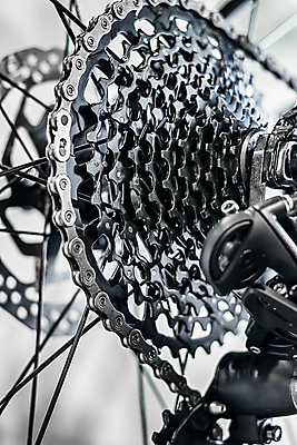 포토 JPG 해외이미지 스포츠 부분 교통시설 산 사람없음 금속 자전거 기계 장비 운전 카세트테이프 바퀴 그룹 치아 은색 철 묘사 오브젝트 톱니바퀴 순환 전염 시스템 사이클링 기어 고립 바이킹 철강 해외포토 컬러 교통 모션 재질 바이크 소화기관 질병 육상스포츠 시설 감염 파일형식 이미지허브